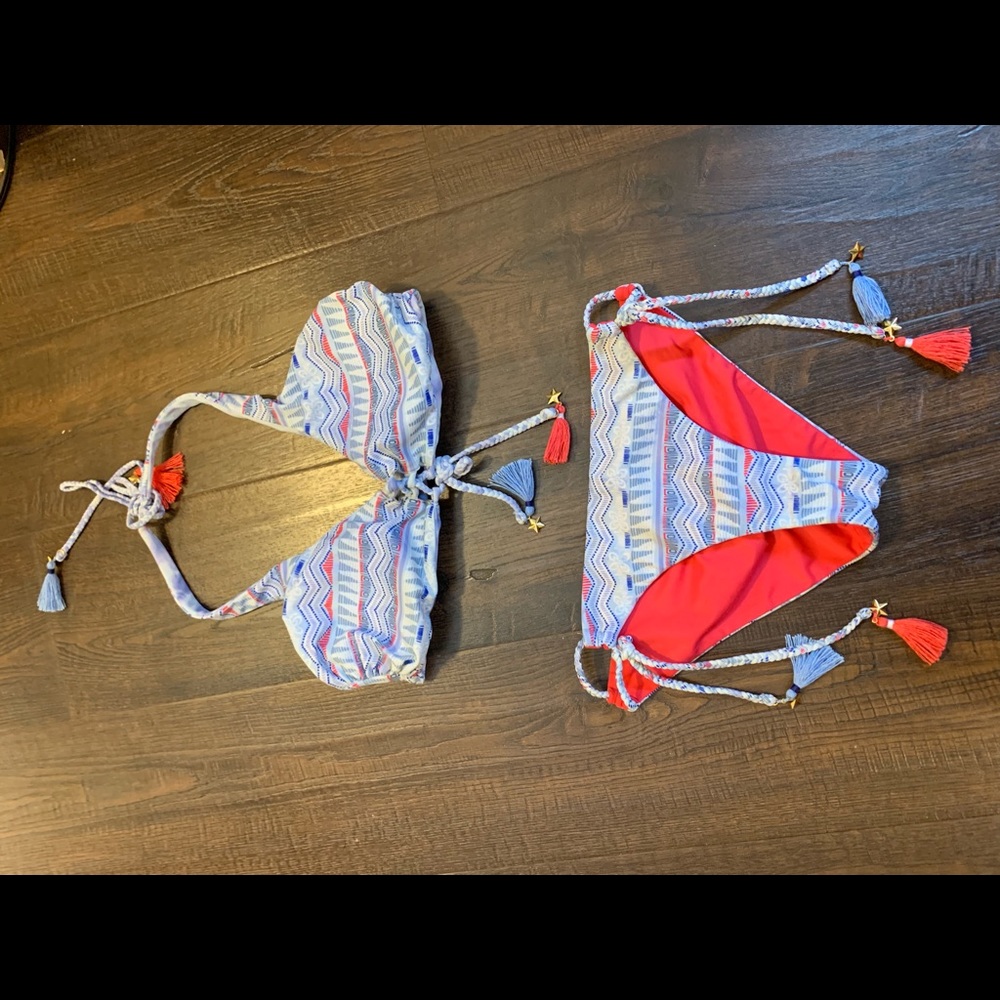 Reversible swim suit
